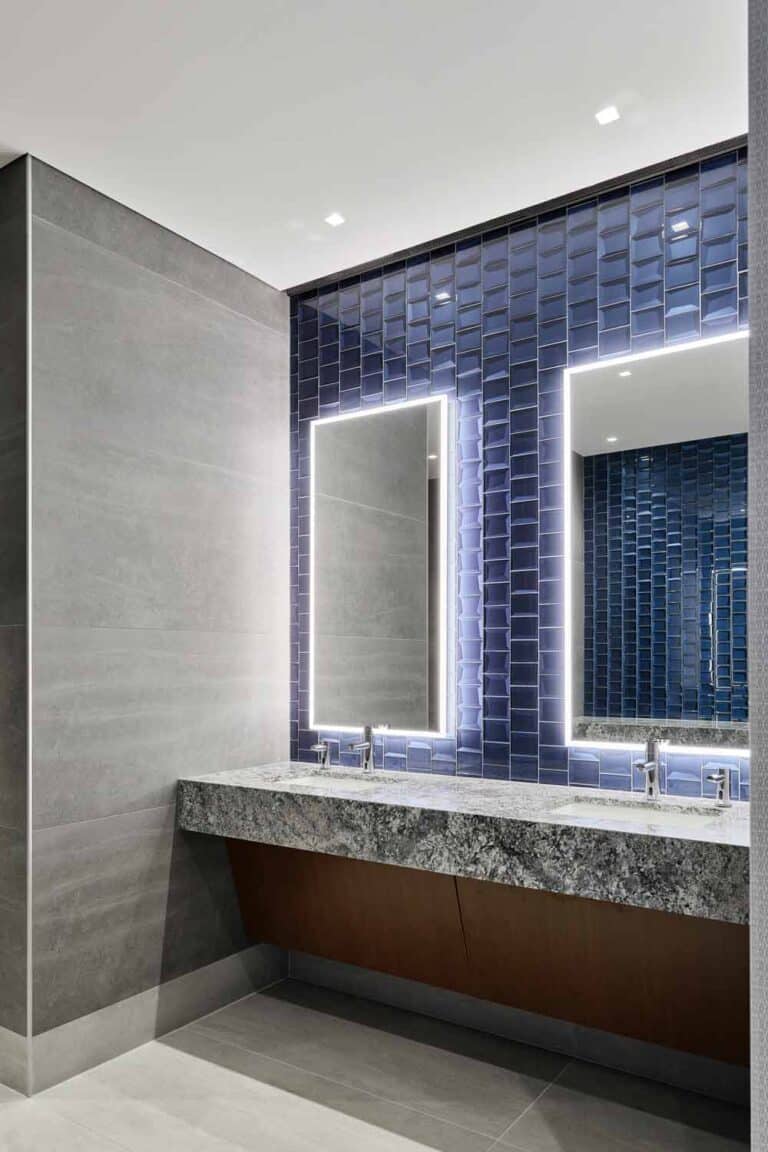 Interior bathrooms of JPMorgan Chase Tower in Houston